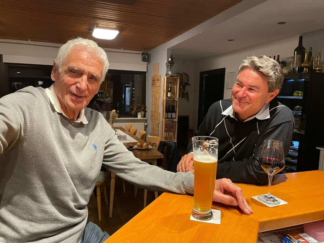 PHOTO 2023 12 08 21 18 18