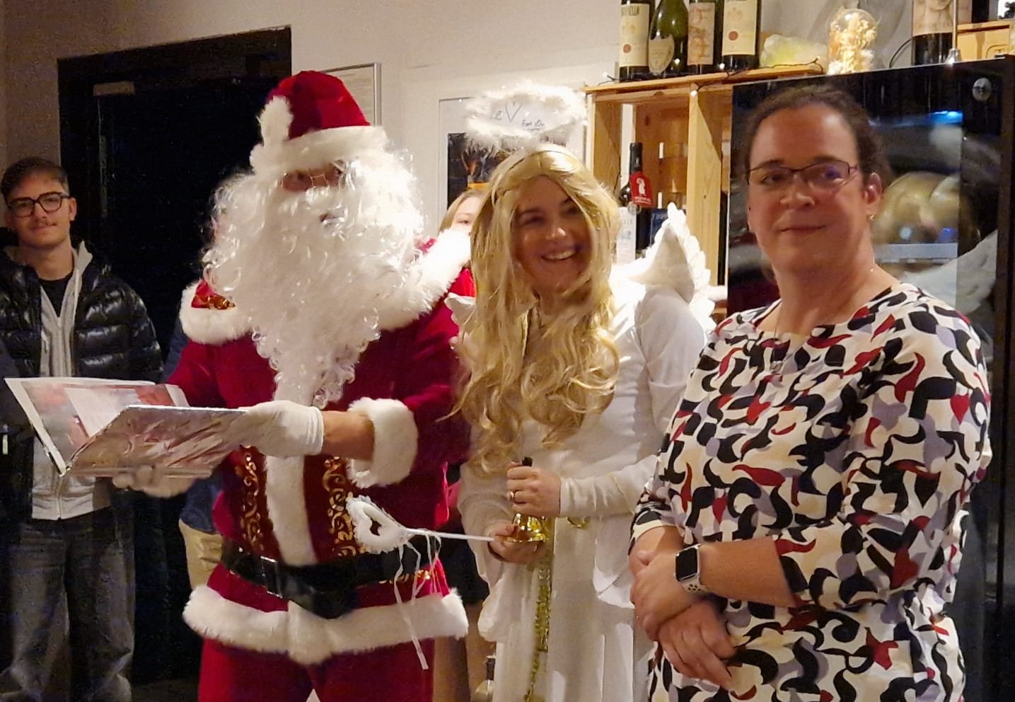 PHOTO 2023 12 08 21 18 18