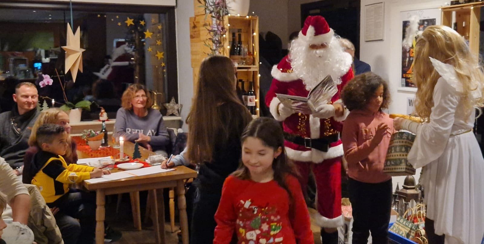 PHOTO 2023 12 08 21 18 18