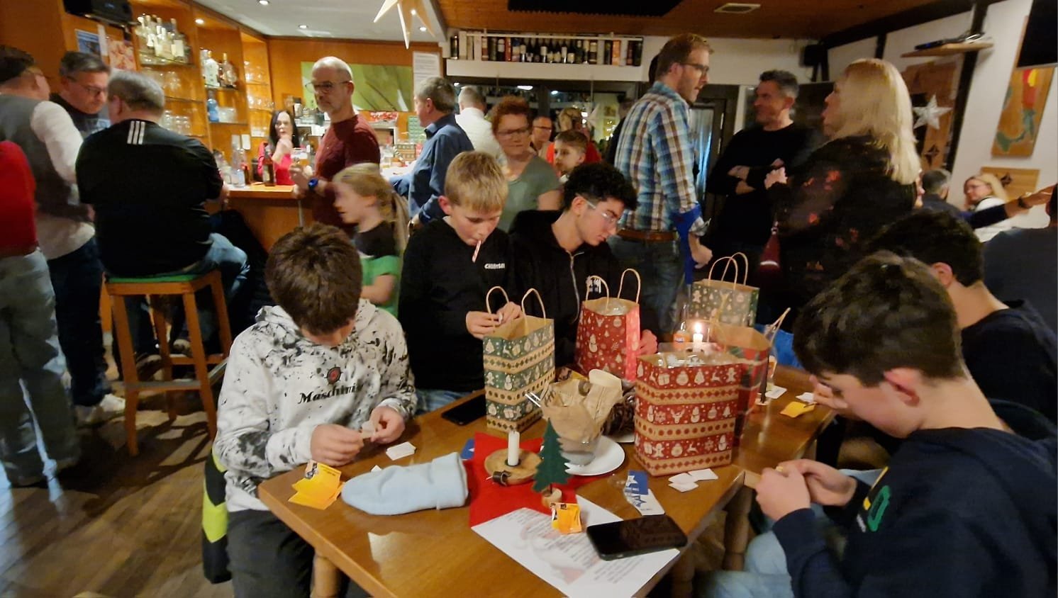 PHOTO 2023 12 08 21 18 18